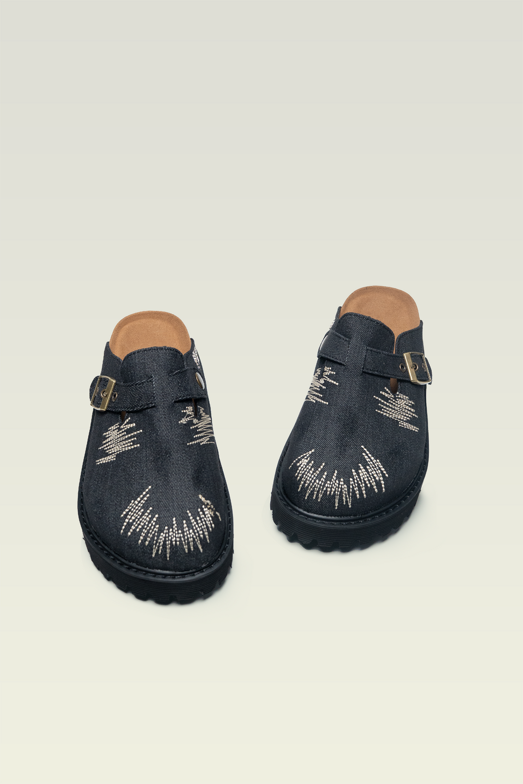 Vintage Distressed Closed Toe Slip On Mules