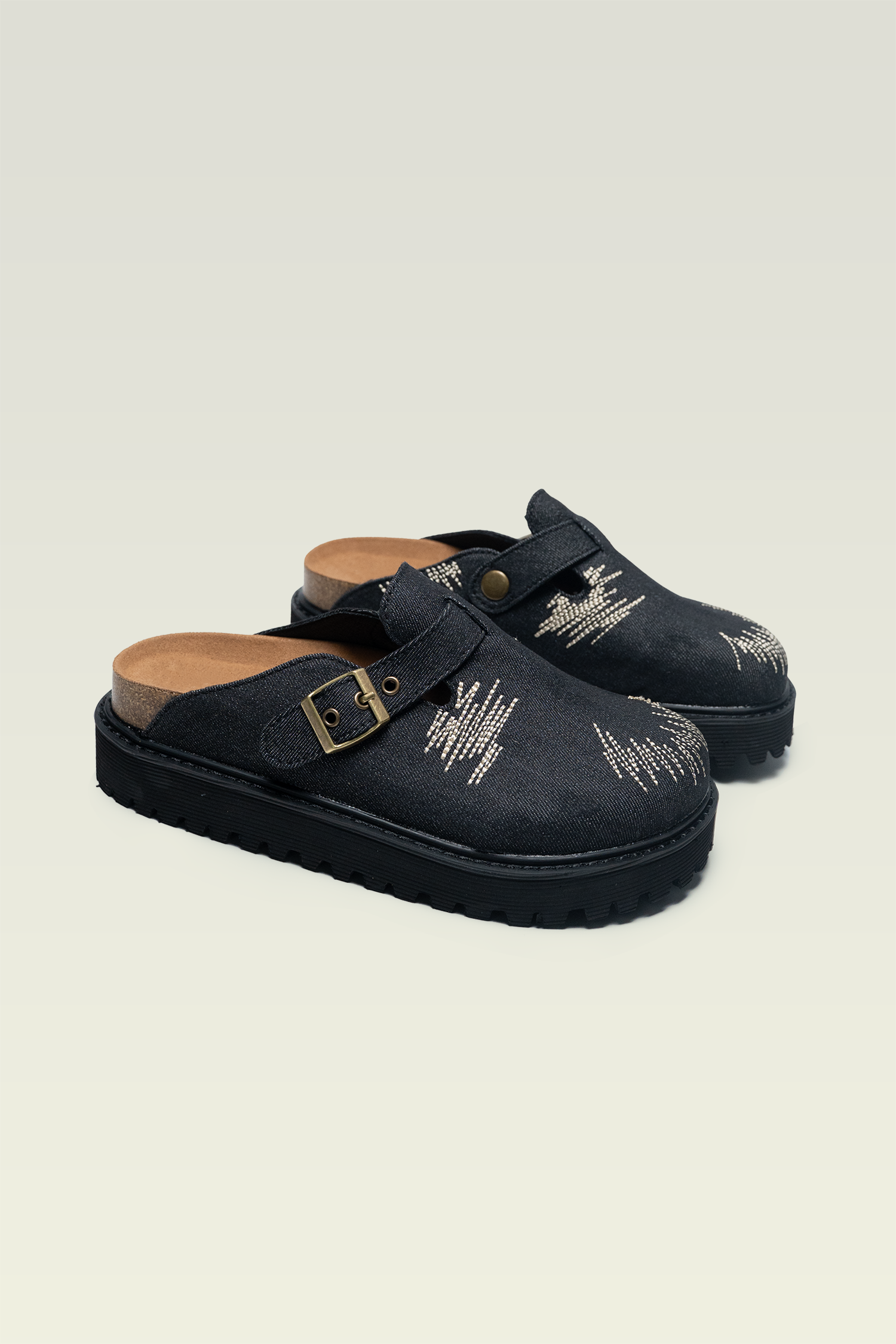 Vintage Distressed Closed Toe Slip On Mules