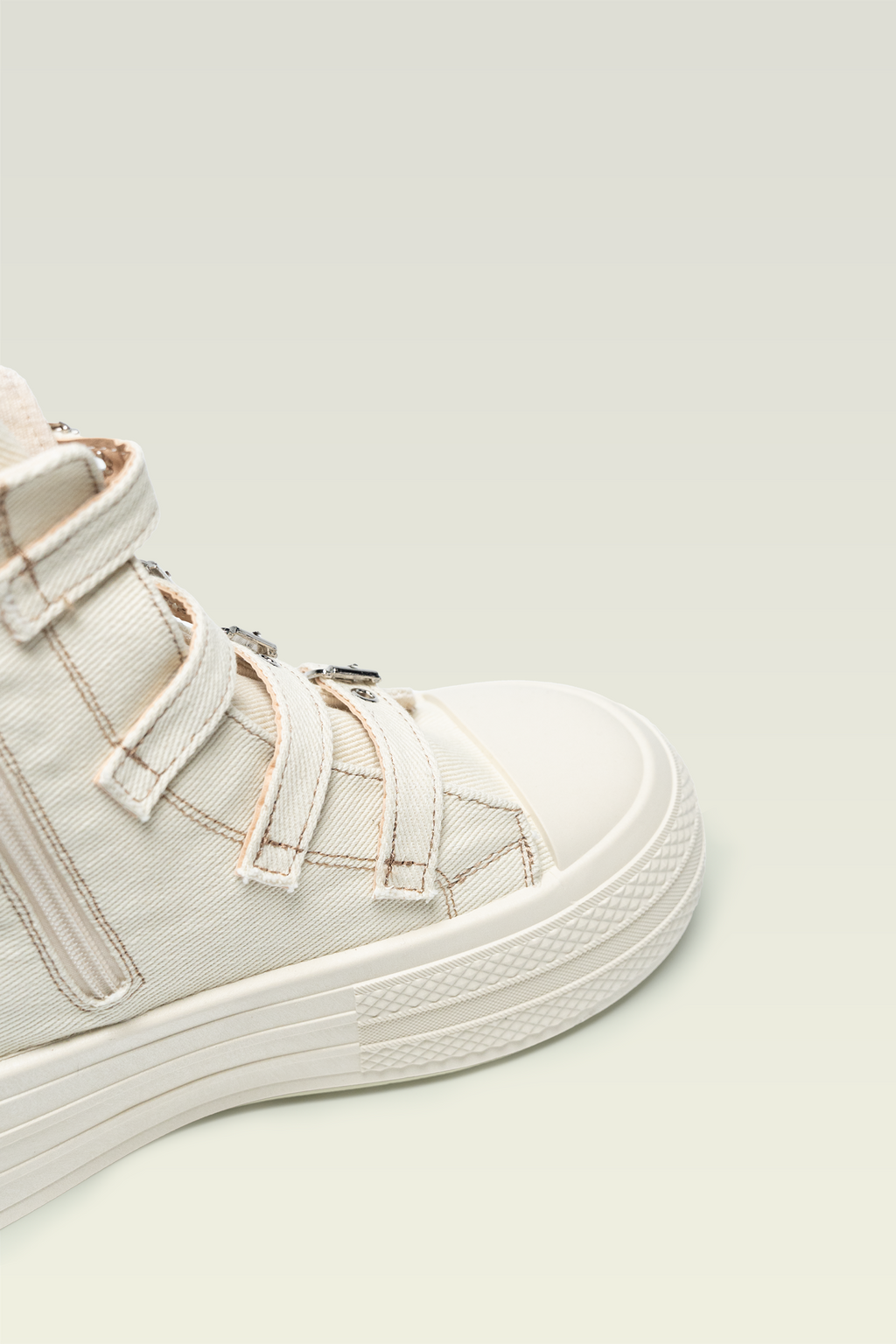 Hidden Heel High Top Canvas Shoes Breathable Elevated Sneakers