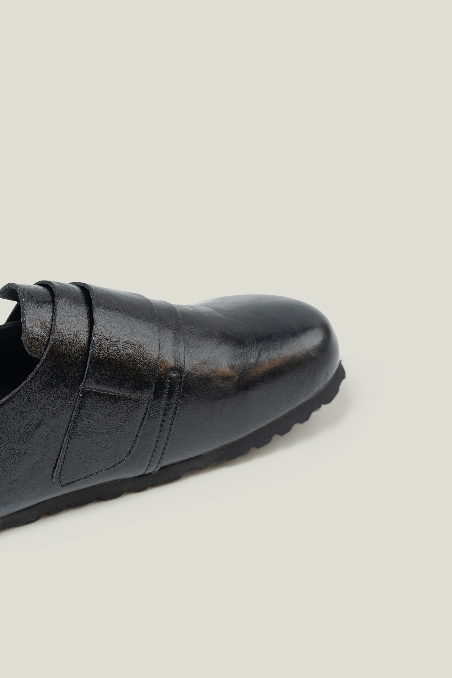 Vintage Closed Toe Slip On Mules